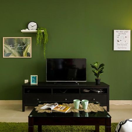 Pj8 Service Suites By Airhost Petaling Jaya Buitenkant foto